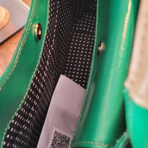 Kate Spade NY Emerald Green Shiny Top Handle Bag - Picture 12 of 13